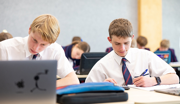 Yr11 Mathsadv Image2